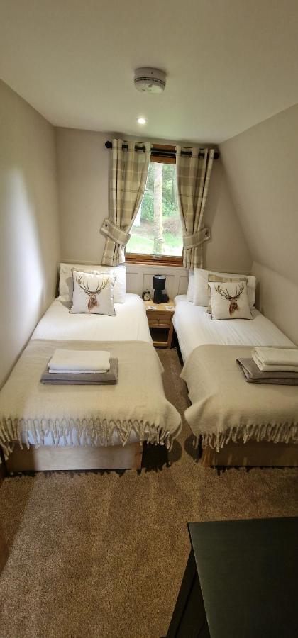 Bonnie Lodge-Lochside Location With Hot Tub 인버개리 외부 사진